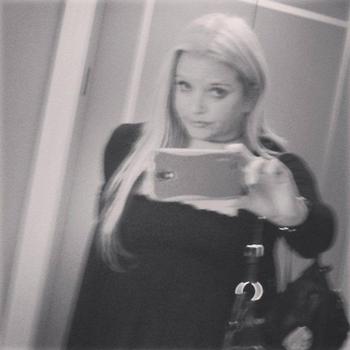 , 28  female escort, Fort Lauderdale