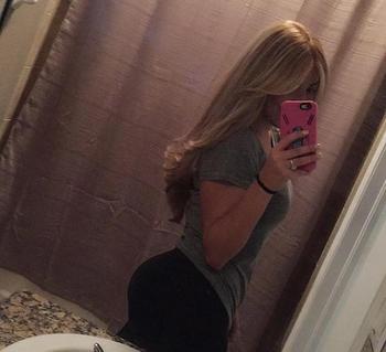 , 25 Latino/Hispanic female escort, Fort Lauderdale