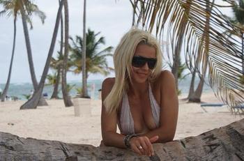 , 25  female escort, Fort Lauderdale