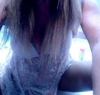 Anika, 42  female escort, Fort Lauderdale