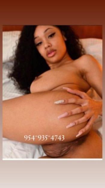 Megan, 24  female escort, Fort Lauderdale