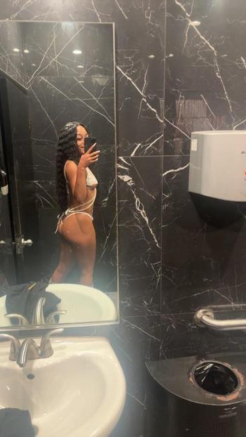 Star, 21  female escort, Fort Lauderdale