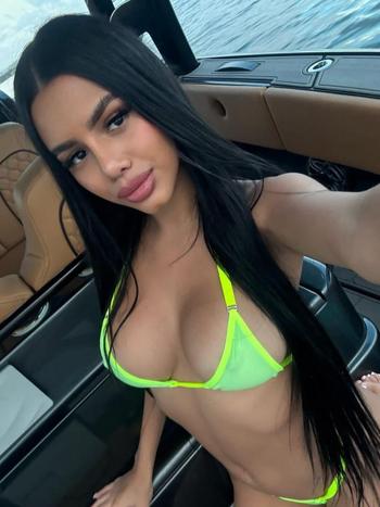 Valentina, 27  female escort, Fort Lauderdale