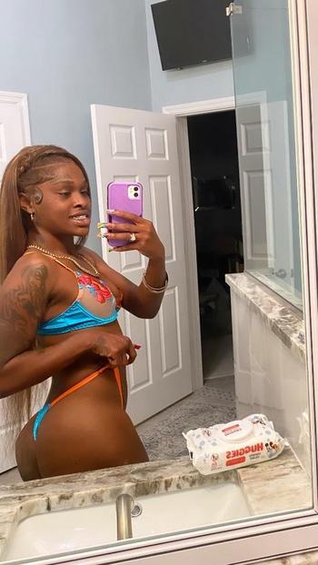 Bubbles , 21  female escort, Fort Lauderdale